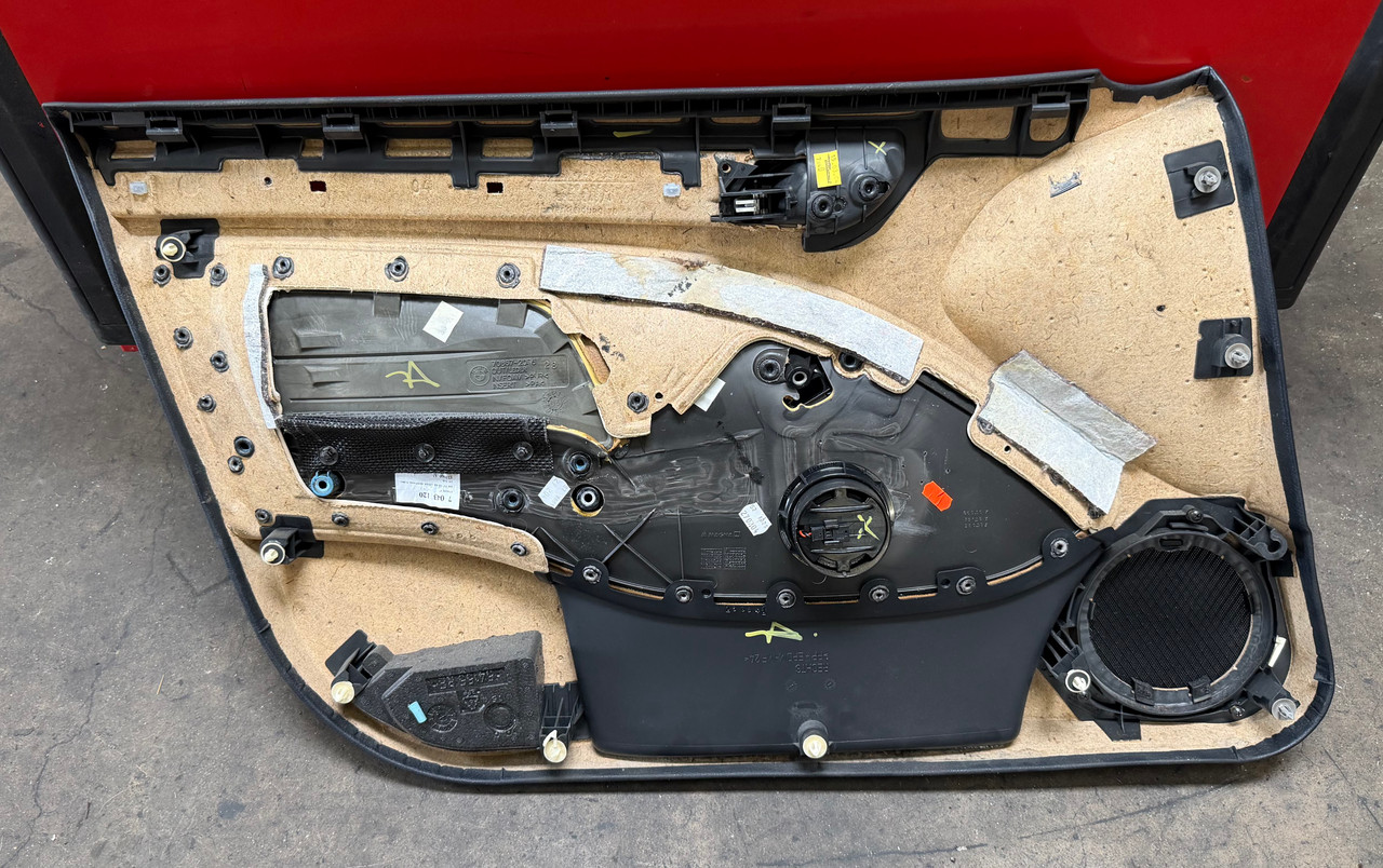 BMW E46 330i 325i PASSENGER FRONT DOOR CARD PANEL 7043120