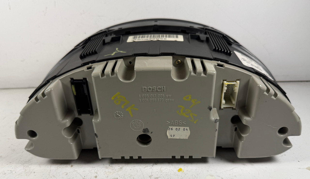 2001-05 BMW E46 325i Instrument Cluster Speedometer 6940877