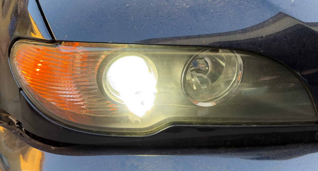 2003-05 BMW E46 330ci 325ci Passenger  Xenon Headlight 7165912