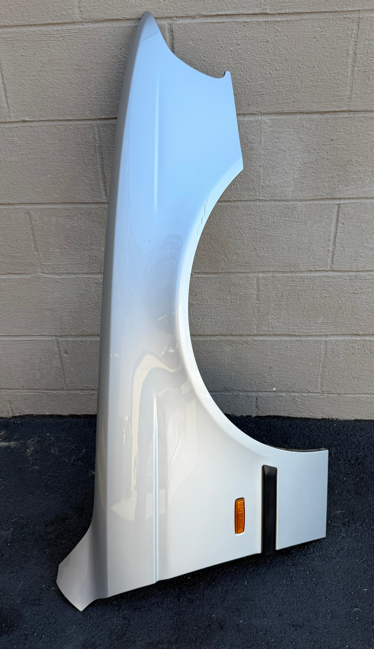 PASSENGER FENDER TITANSILBER BMW E39 M5 540i 530i 528i 525i 8162134