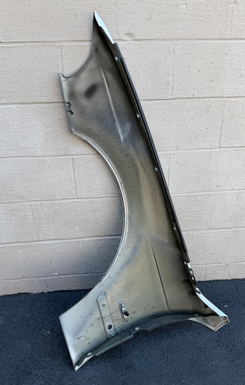 PASSENGER FENDER TITANSILBER BMW E39 M5 540i 530i 528i 525i 8162134