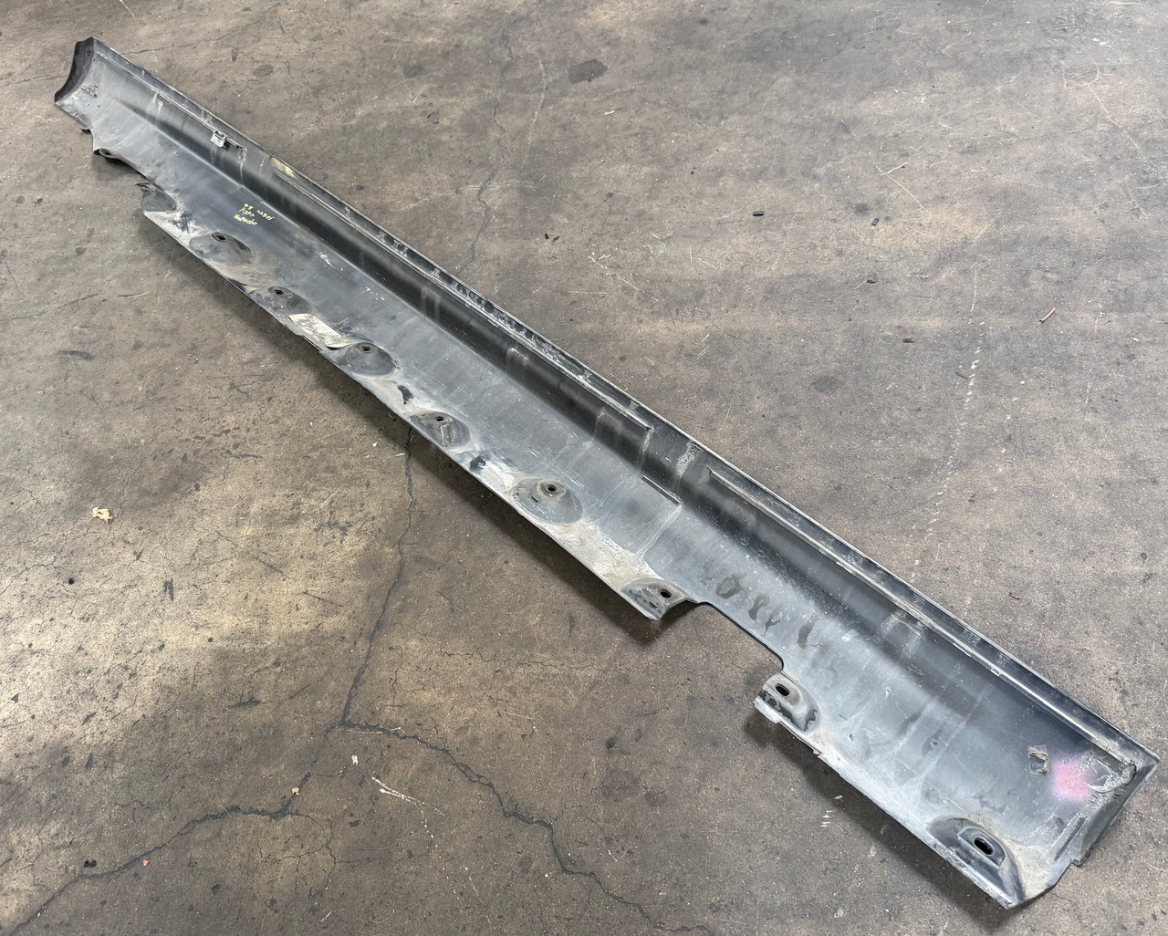 Driver Left Side Skirt Rocker Panel BMW E46 330ci 325ci 323ci
