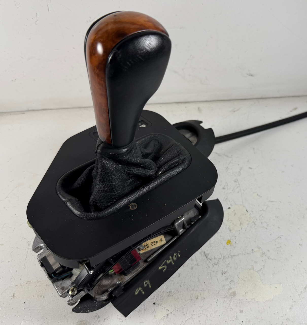 BMW E38 E39 540i AUTOMATIC TRANSMISSION SHIFTER GEAR SELECTOR 14225570