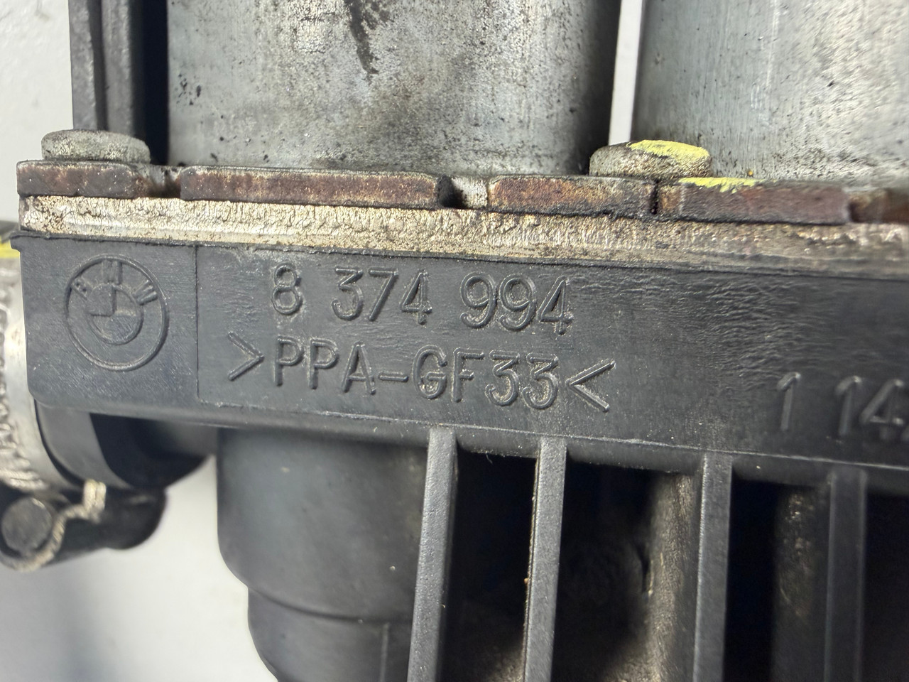 HEATER CONTROL PUMP VALVE BMW E39 528i 540i E38 740il 750il  8374994