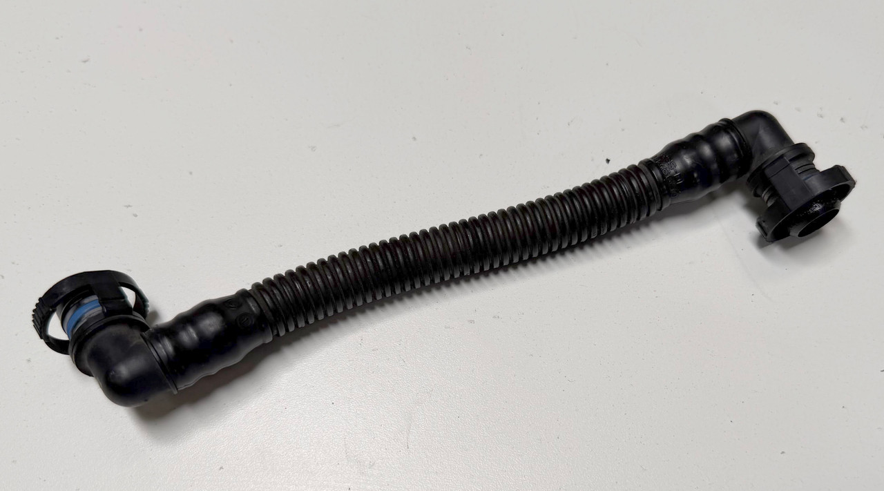 BMW E46 325i INTAKE MANIFOLD CRANKCASE VENT HOSE 7513756