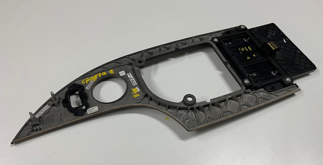 BMW E60 550i 545i 530i 525i CENTER CONSOLE SHIFTER TRIM 6951130