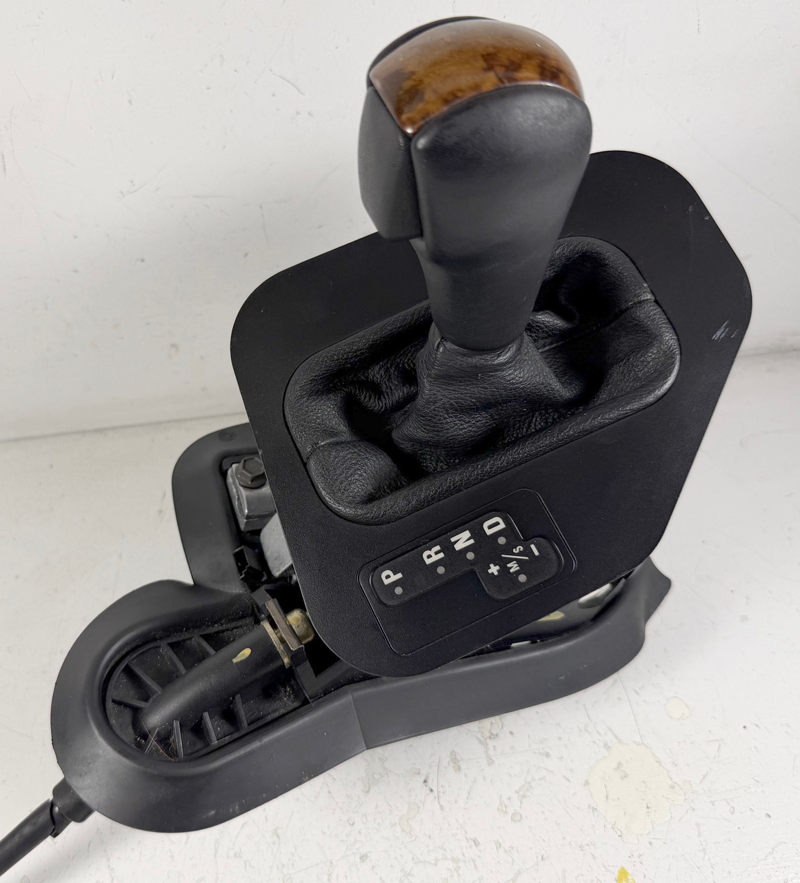 BMW E39 540i AUTOMATIC TRANSMISSION SHIFTER GEAR SELECTOR 1423750