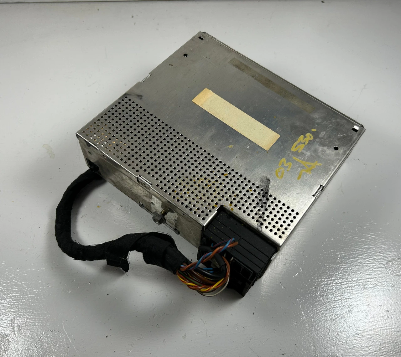 BMW e39 e46 e53 e38 RADIO TUNER RECEIVER MODULE 6933089