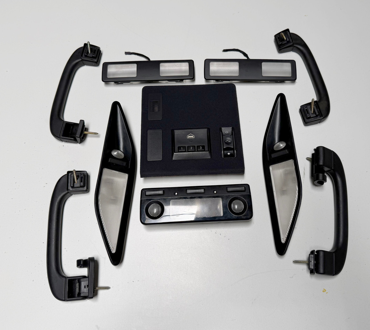 BMW E39 540i BLACK GRAB HANDLES SUNROOF COVER INTERIOR LIGHTS