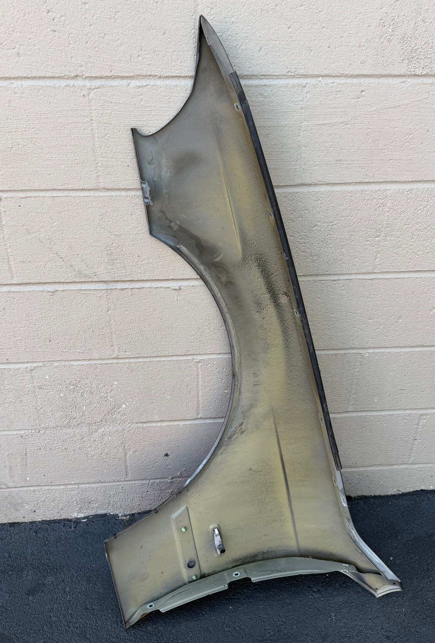 BMW E39 OEM PASSENGER FENDER STERLINGGRAU M5 540i 530i 528i 525i 8162134