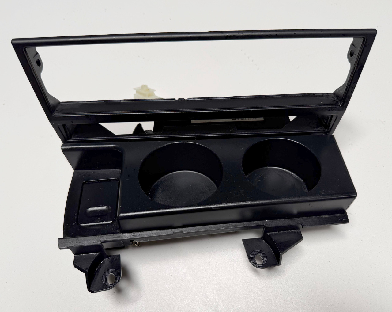 BMW E39 M5 540i 530i 525i DASH CUP HOLDERS 8190205