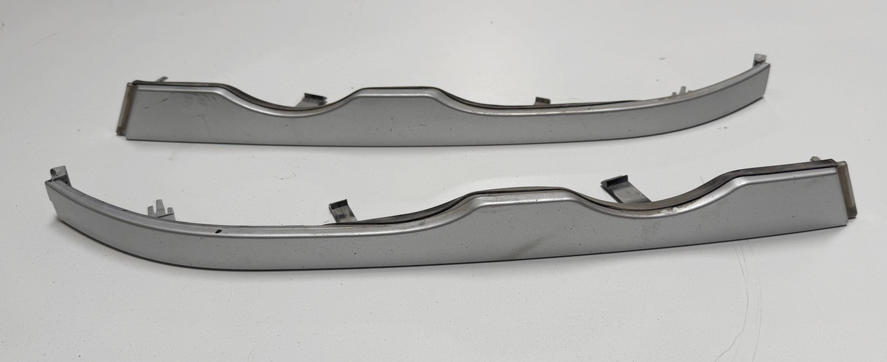 2000-03 BMW E46 M3 330ci 325ci PAIR HEADLIGHT LOWER TRIMS 8208677