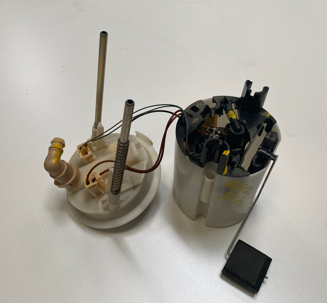 BMW E90 E92 335i 330i 328i FUEL PUMP 