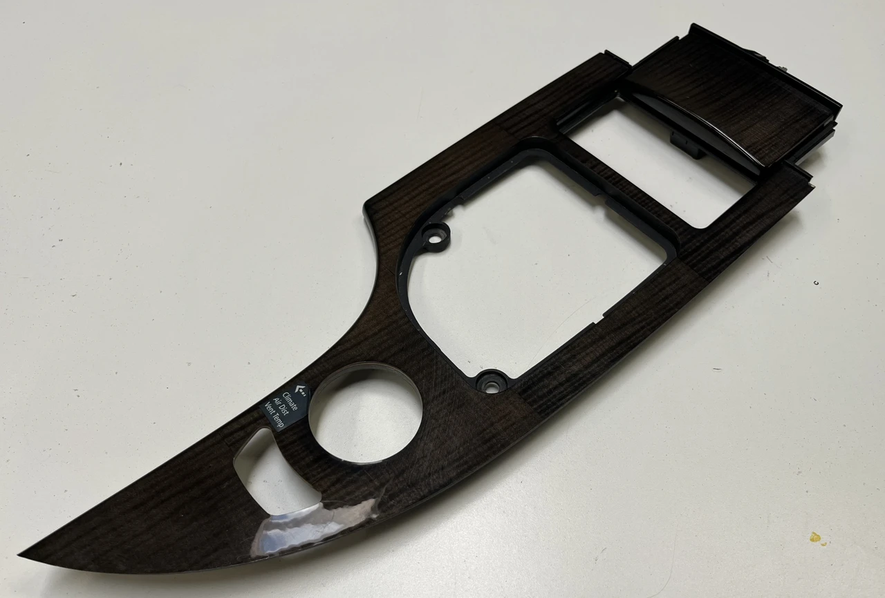 BMW E60 550i 545i 530i 525i CENTER CONSOLE SHIFTER TRIM 6951130