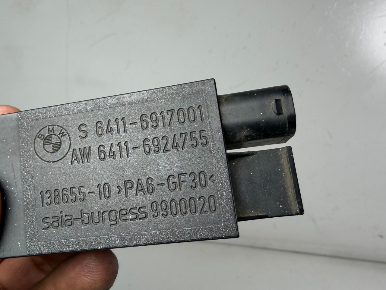 BMW COOLING FAN RELAY E46 330 325 E39 540i 530i 525i 6917001