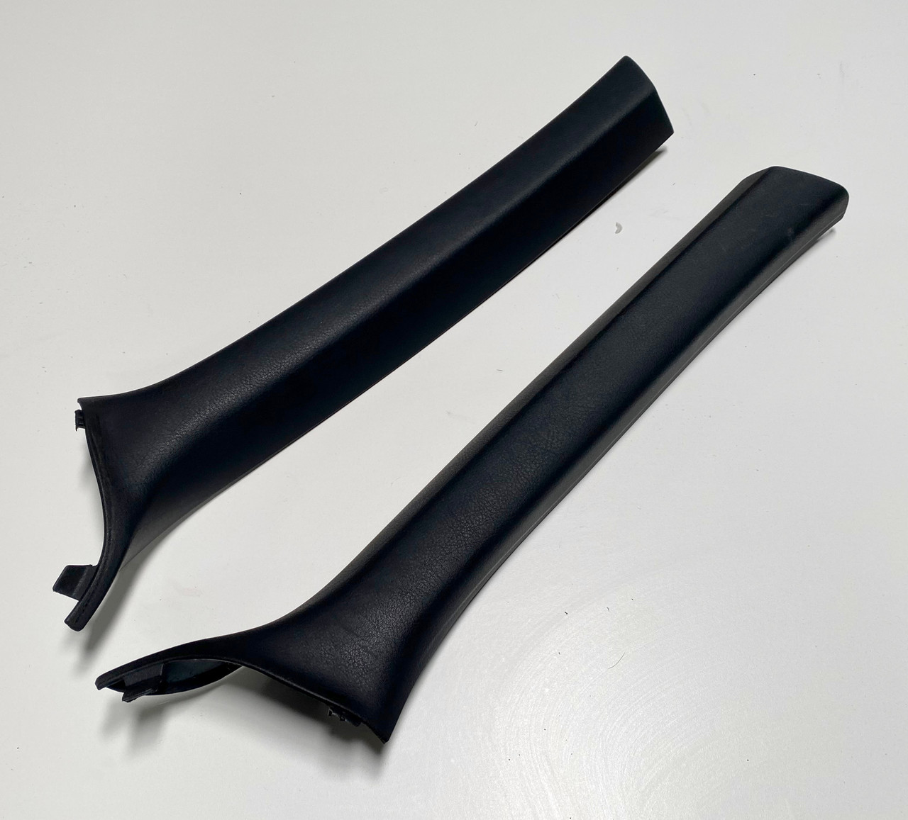 BMW E46 M3 330ci 325ci CONVERTIBLE FRONT A PILLARS BLACK 8223172