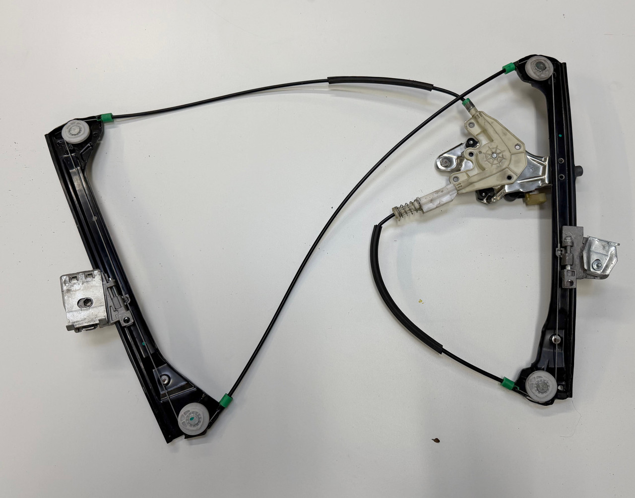 PASSENGER FRONT WINDOW REGULATOR BMW E46 M3 330ci 325ci  7133706