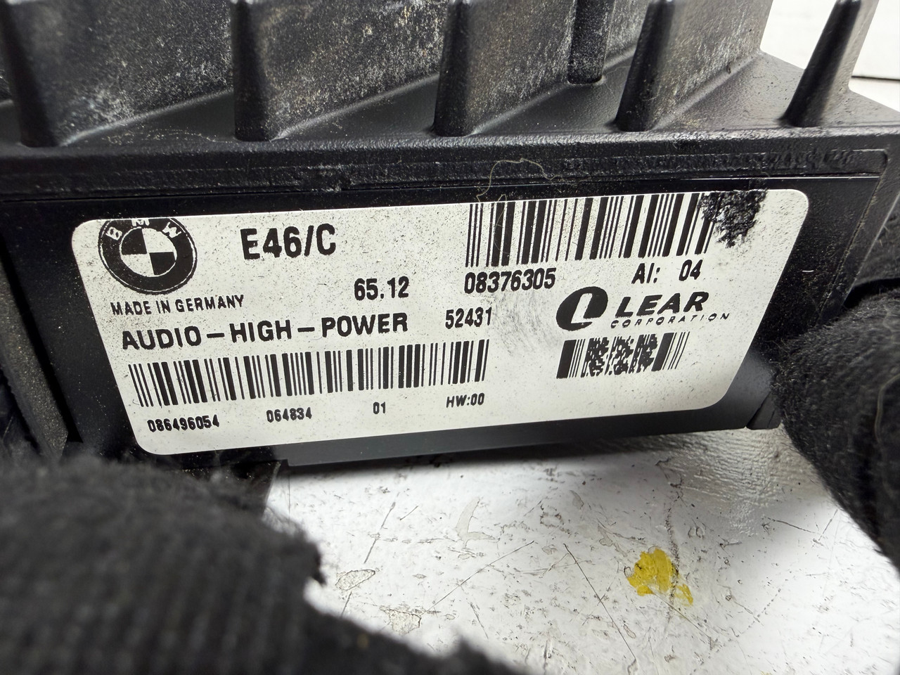 BMW E46  330ci 325ci CONVERTIBLE LEAR AUDIO STEREO AMPLIFIER 8376305