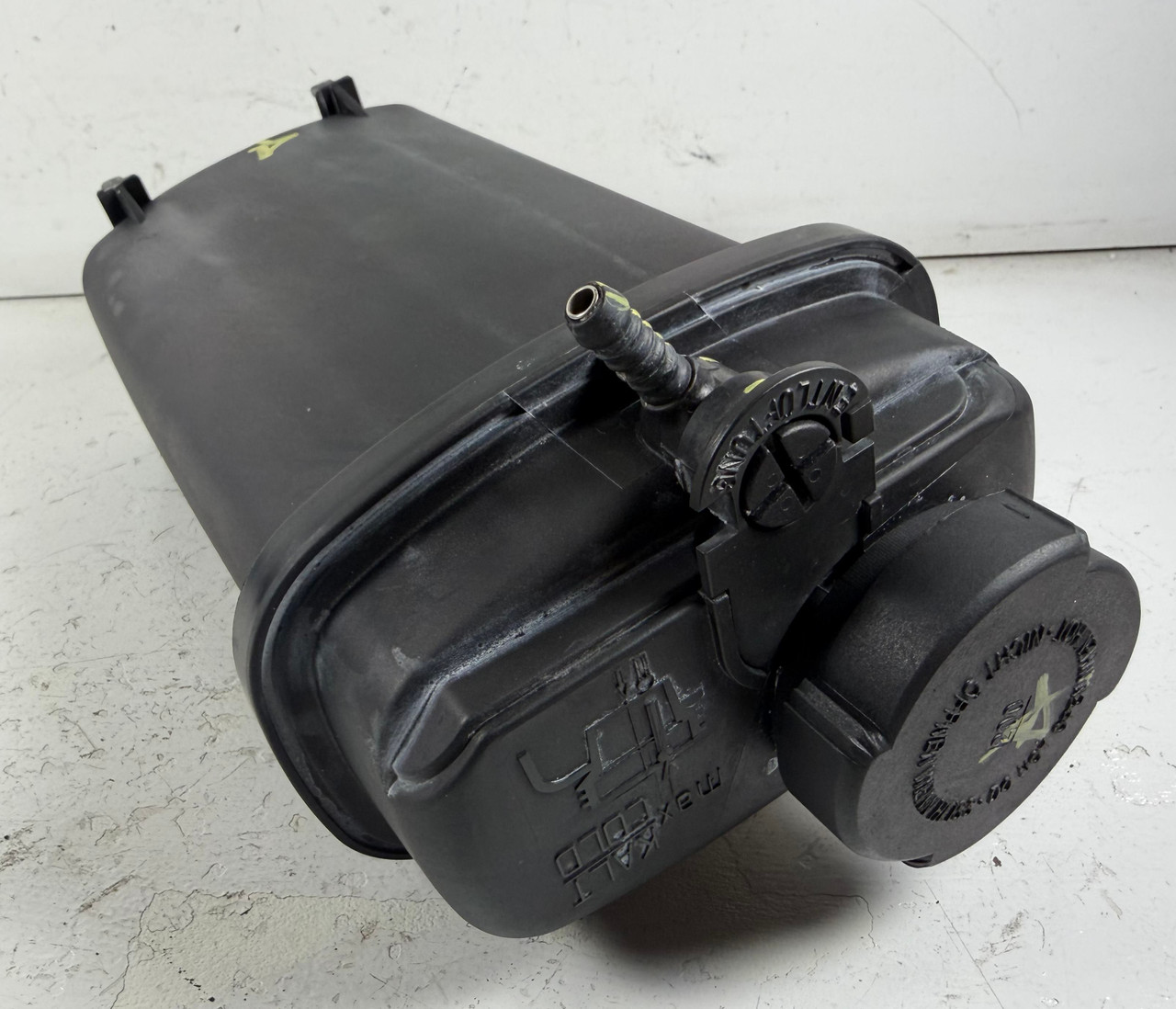 BMW E38 740iL 750iL E39 540i COOLANT RESERVOIR EXPANSION TANK