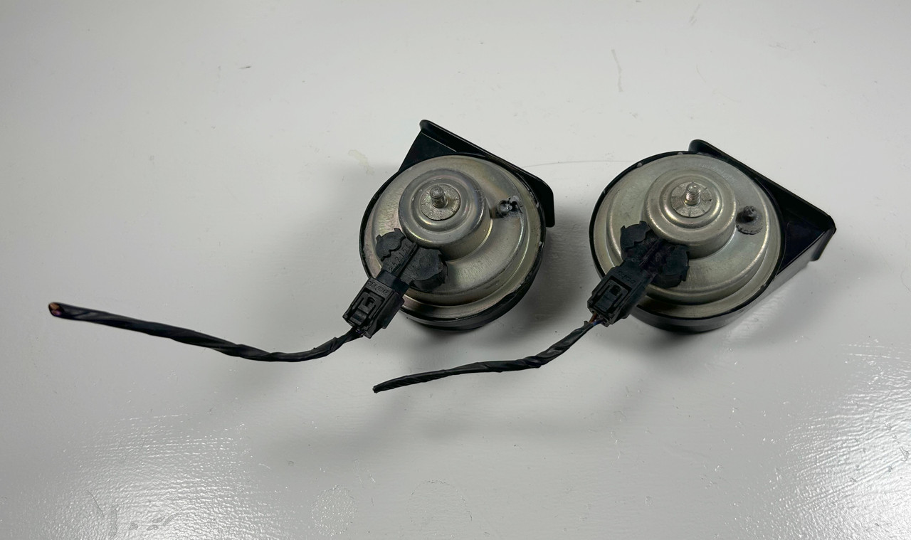 BMW LOW HIGH HORNS 0055306 E90 E92 335i 328i