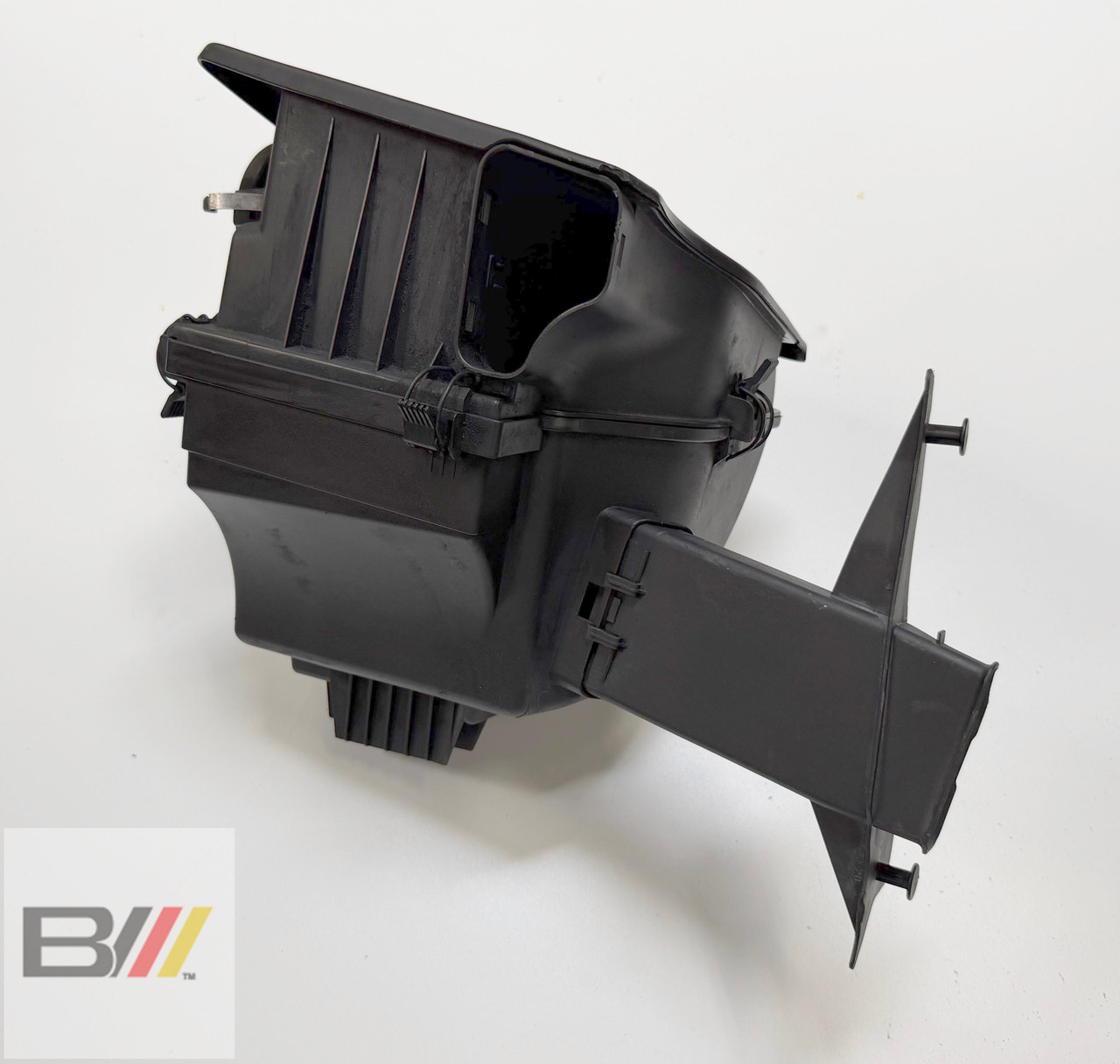 2001-05 BMW E46 325i AIR INTAKE FILTER BOX 7501972