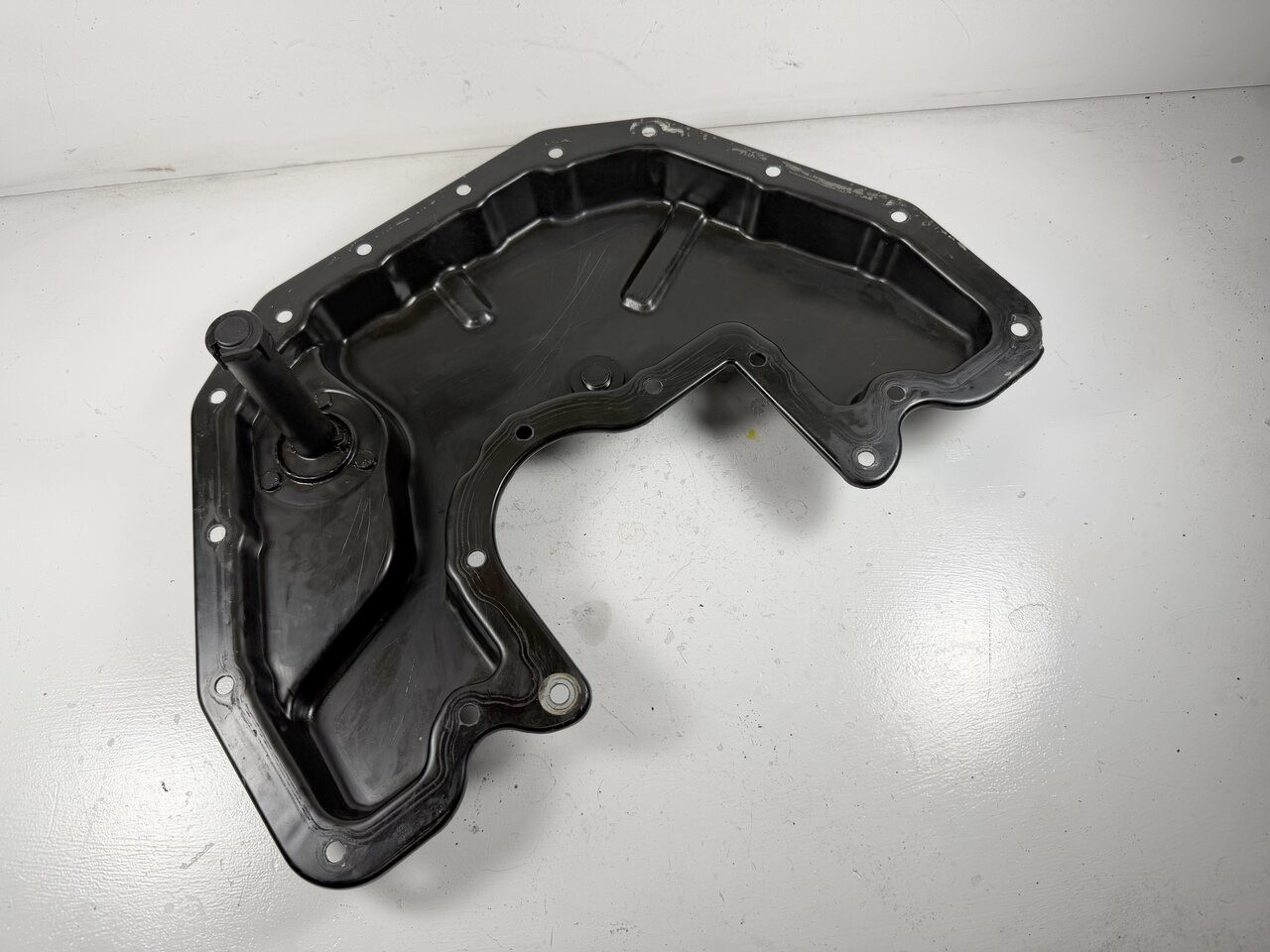 Lower Engine Oil Pan BMW e60 550i e63 e64 650i 750i 7509724