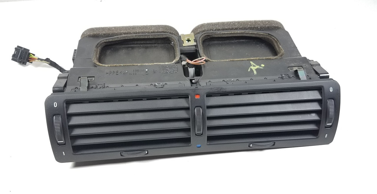 BMW E38 740iL 750iL CENTER DASH A/C HEATER AIR VENT 8390111