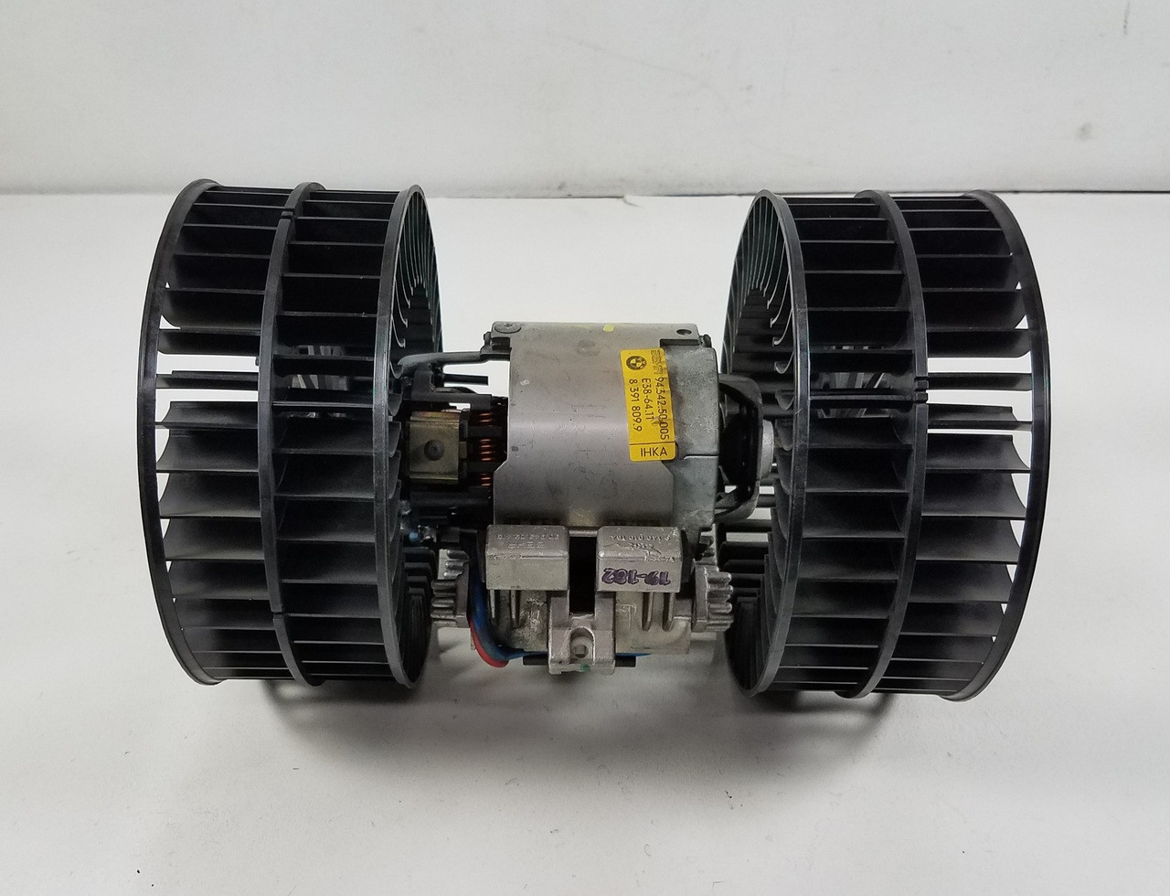 Bmw 8391809 Air Conditioner Heater Blower Motor Resistor