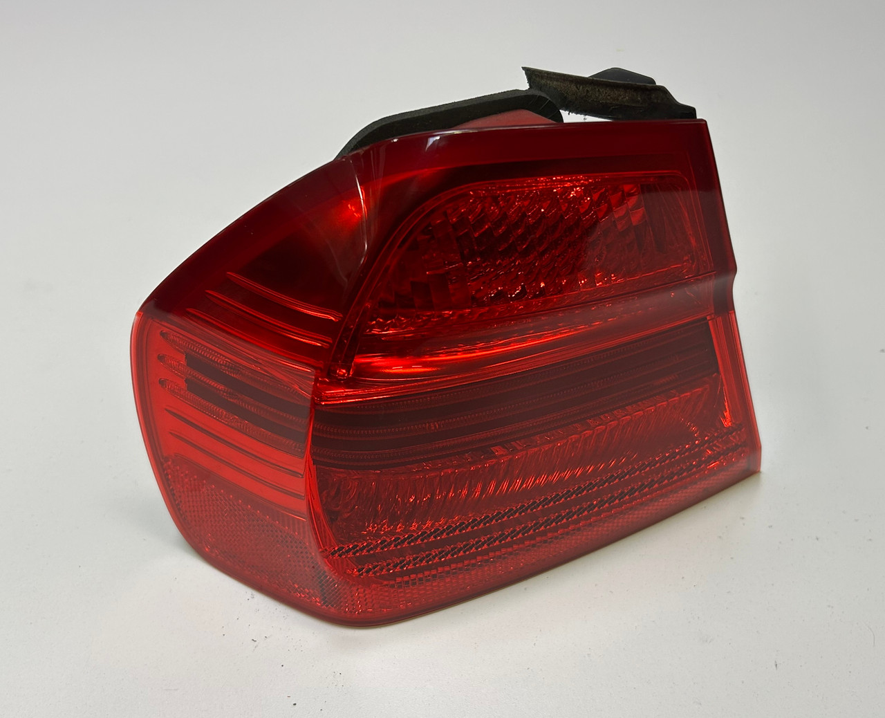 Driver Rear Brake Tail Light 2006-08 BMW e90 335i 328i 7161955
