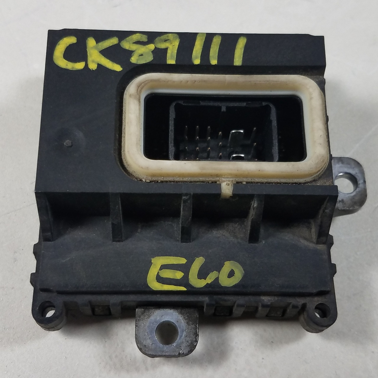 BMW E60 530i 525i E46 330ci 325ci HEADLIGHT CONTROL MODULE 6941634