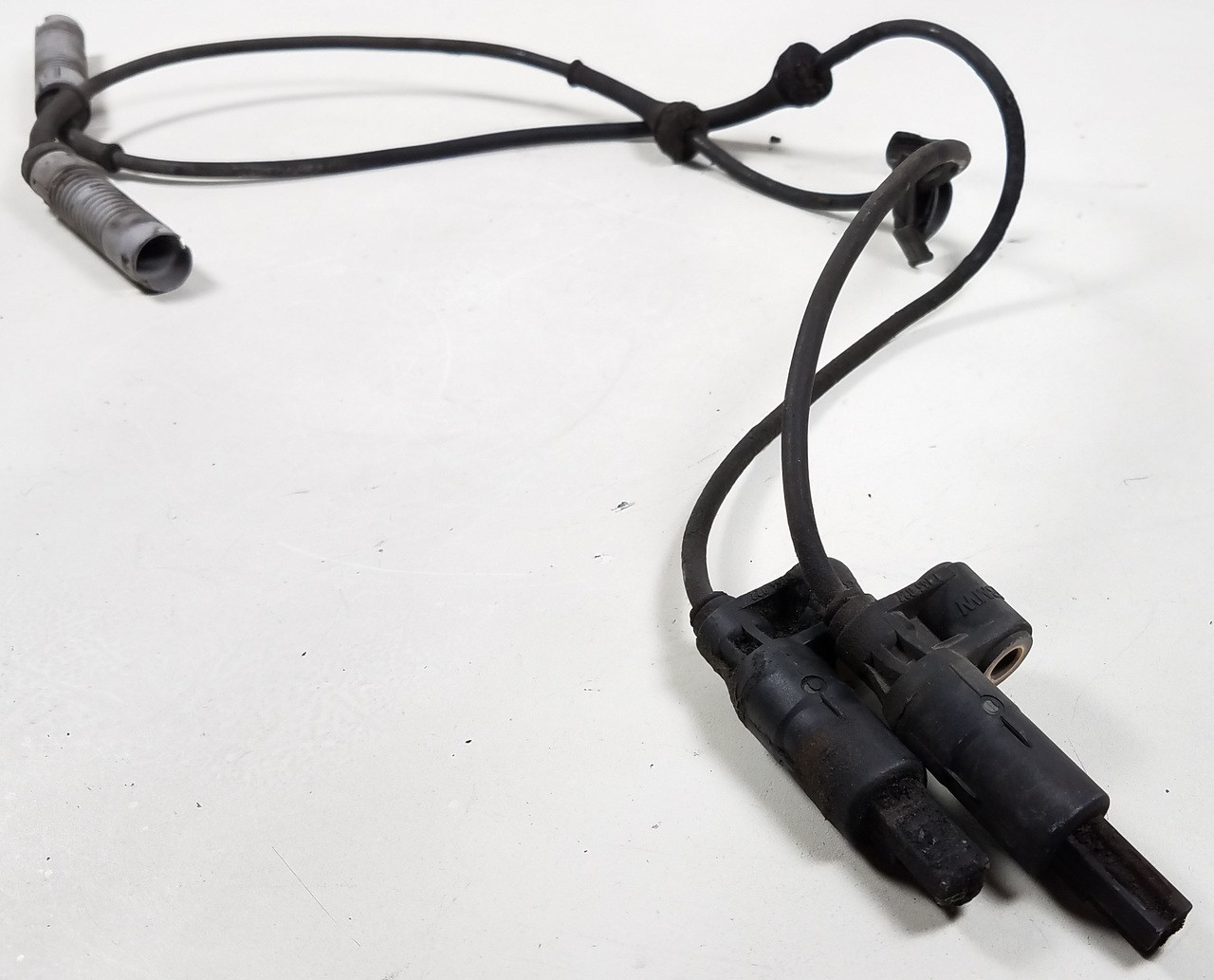 BMW E36 328is 325is 323is Pair Front Wheel ABS Wheel Speed Sensors 1163027