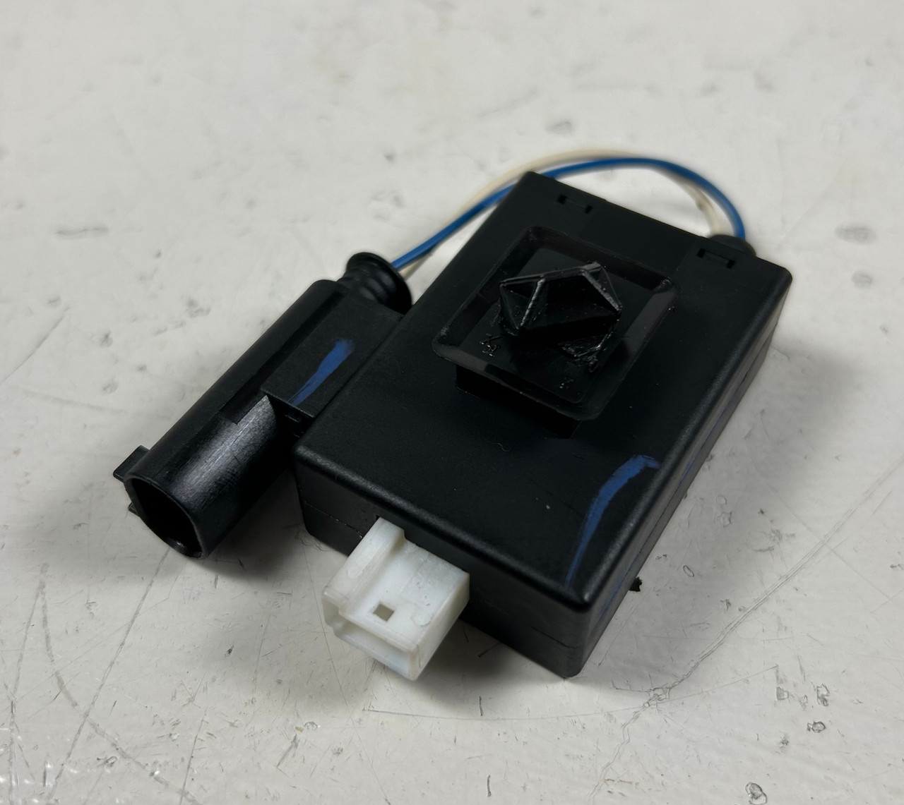BMW E46 3' E39 5' PASSENGER FRONT SEAT OCCUPANCY SENSOR  8367242