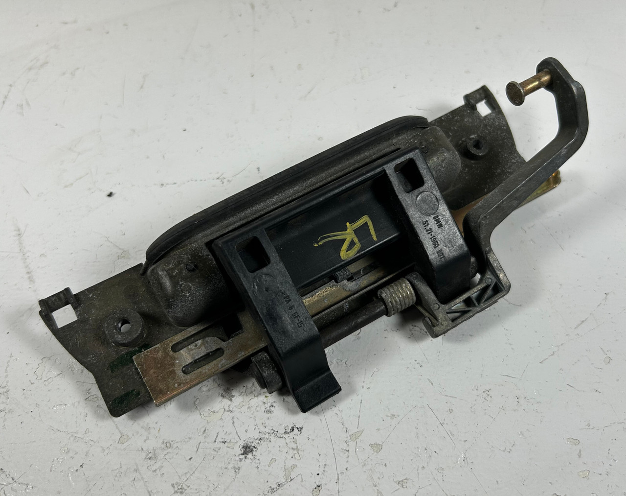 BMW E34 M5 530i 525i DRIVER REAR EXTERIOR DOOR HANDLE 1960801