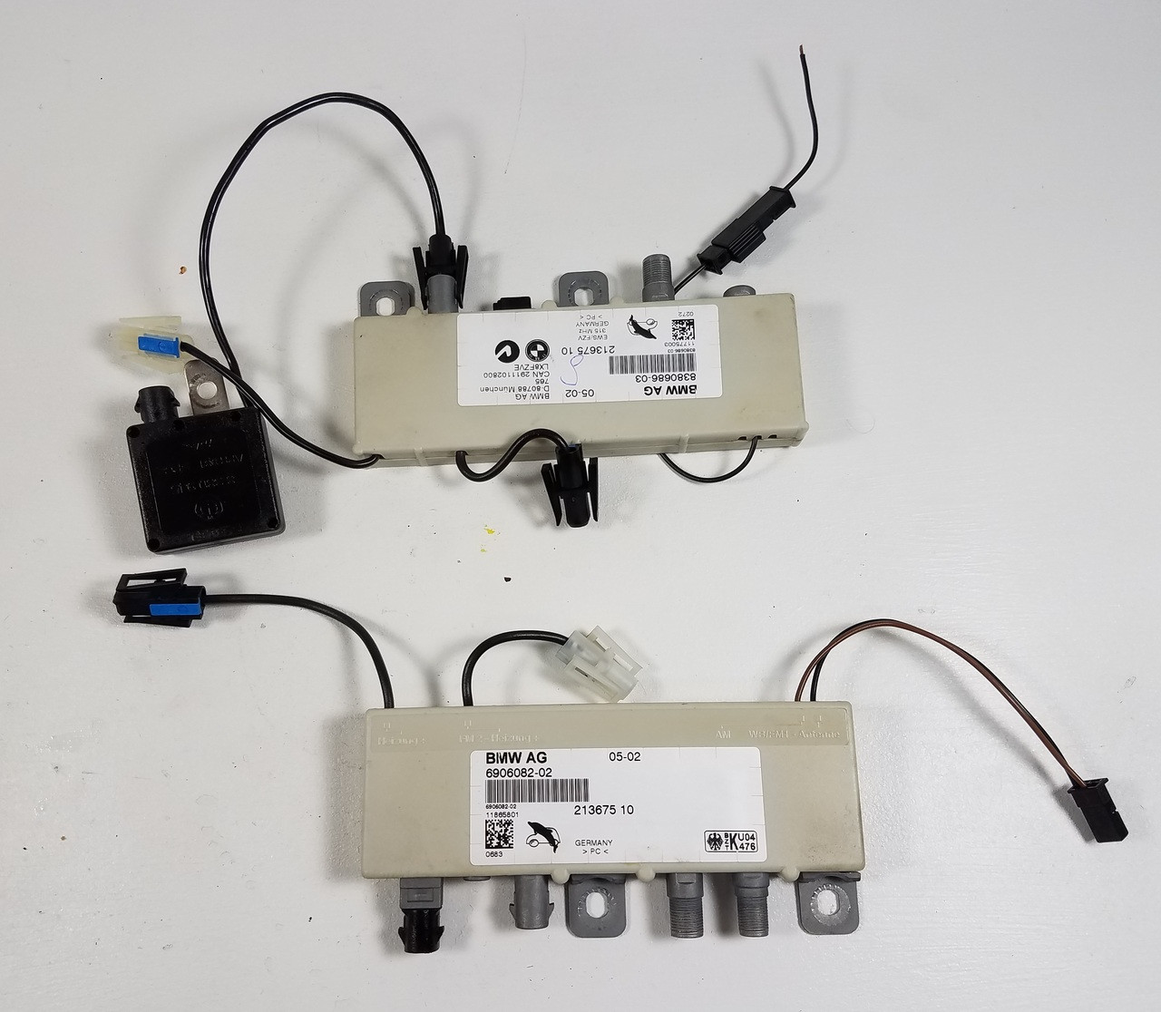 BMW E39 540i 530i 525i REAR ANTENNA AMPLIFIER TRAP CIRCUIT 6906082