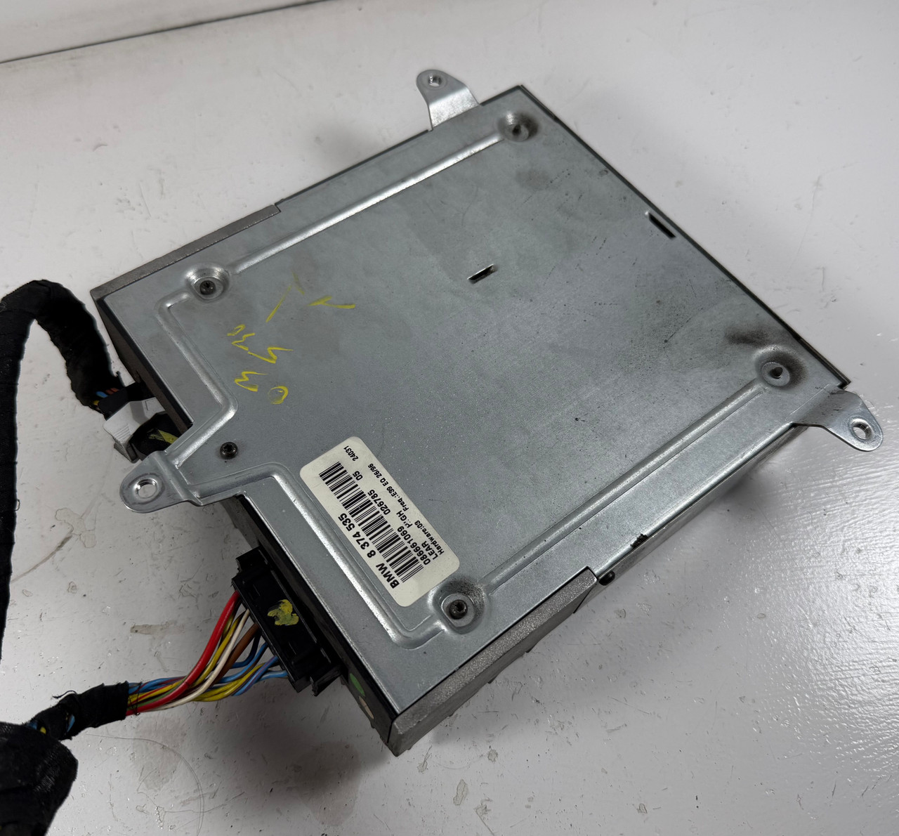 2001-03 BMW E39 540i 530i 525i AUDIO STEREO AMPLIFIER LEAR 8374535