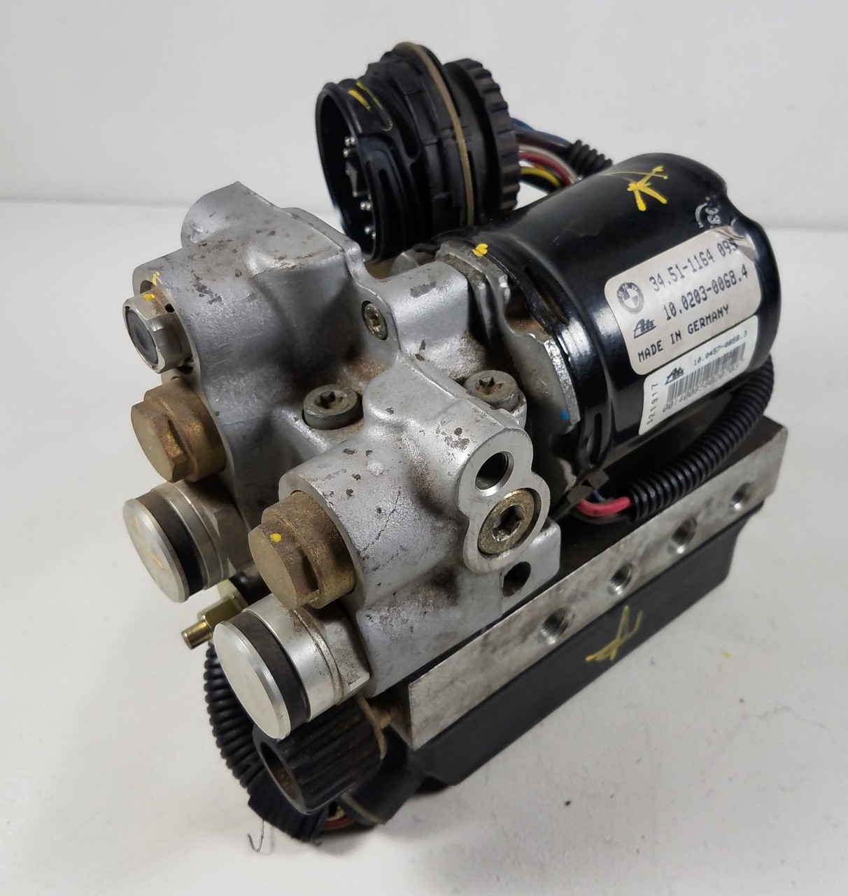 BMW 2228108 Hydraulic ABS Brake Pump Module