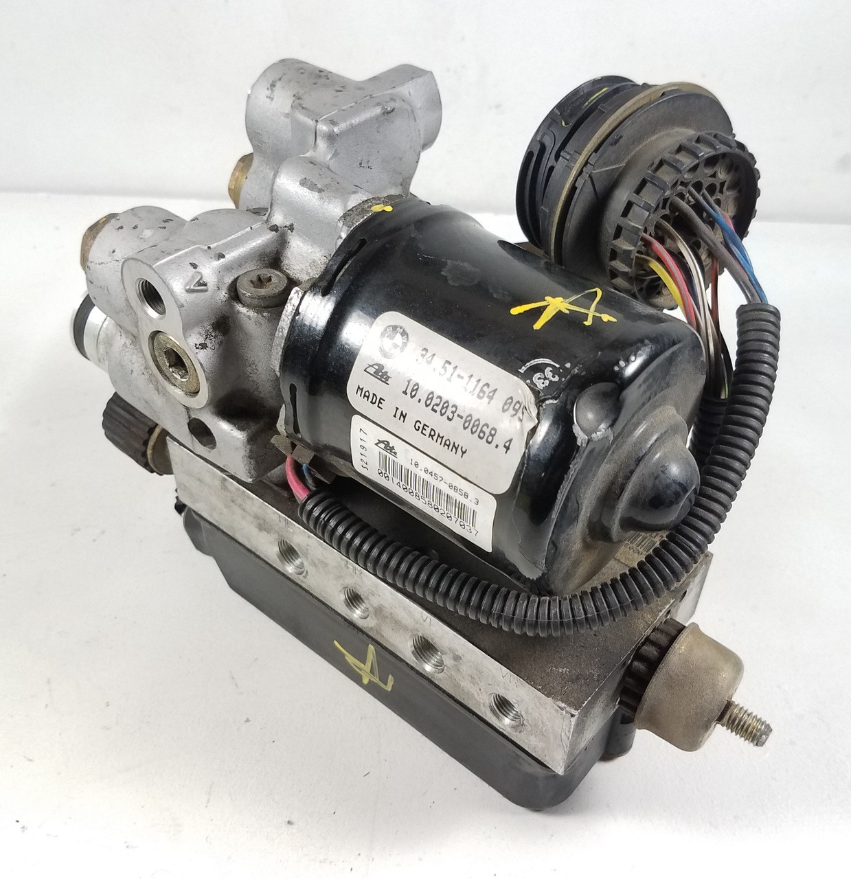 BMW 2228108 Hydraulic ABS Brake Pump Module