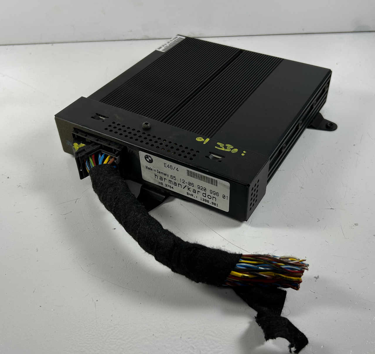 BMW E46 330i 325i Harman Kardon Radio Audio Amplifier 6920996