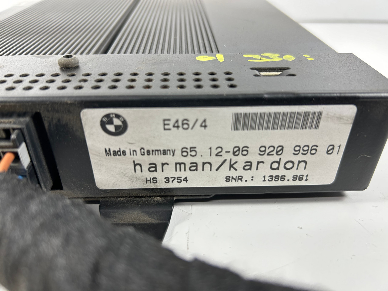BMW E46 330i 325i Harman Kardon Radio Audio Amplifier 6920996
