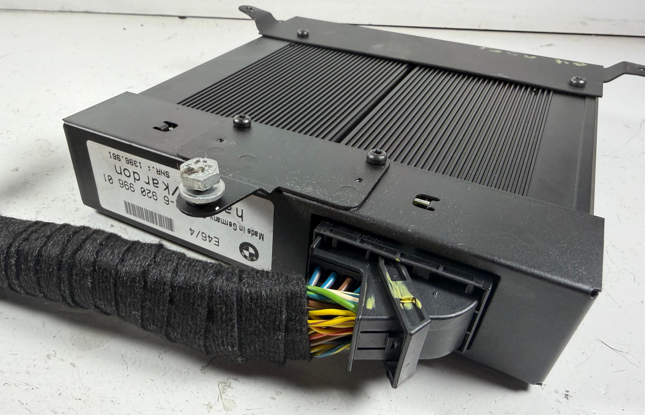 BMW E46 330i 325i Harman Kardon Audio Amplifier 6920996