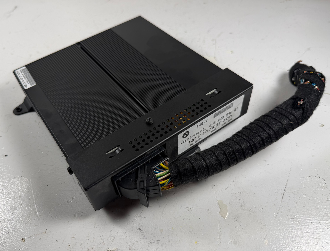 BMW E46 330i 325i Harman Kardon Audio Amplifier 6920996