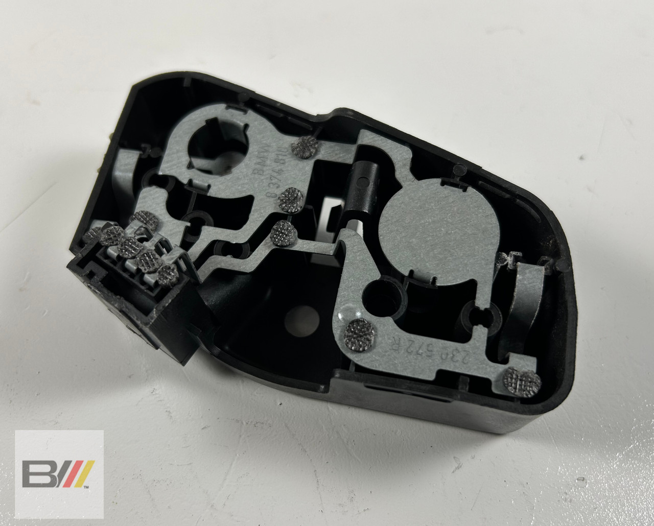 2000-05 BMW E46 330ci 325ci Passenger Reverse Tail Light Bulb Holder 8374810