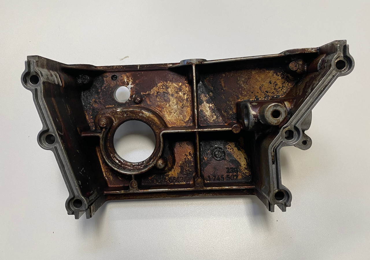BMW e39 540i e38 M62tu ENGINE PASSENGER TIMING COVER 1745507