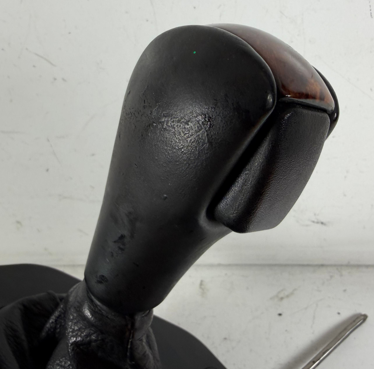 2001-03 BMW e39 530i 525i  AUTOMATIC TRANSMISSION GEAR SHIFTER 7515428