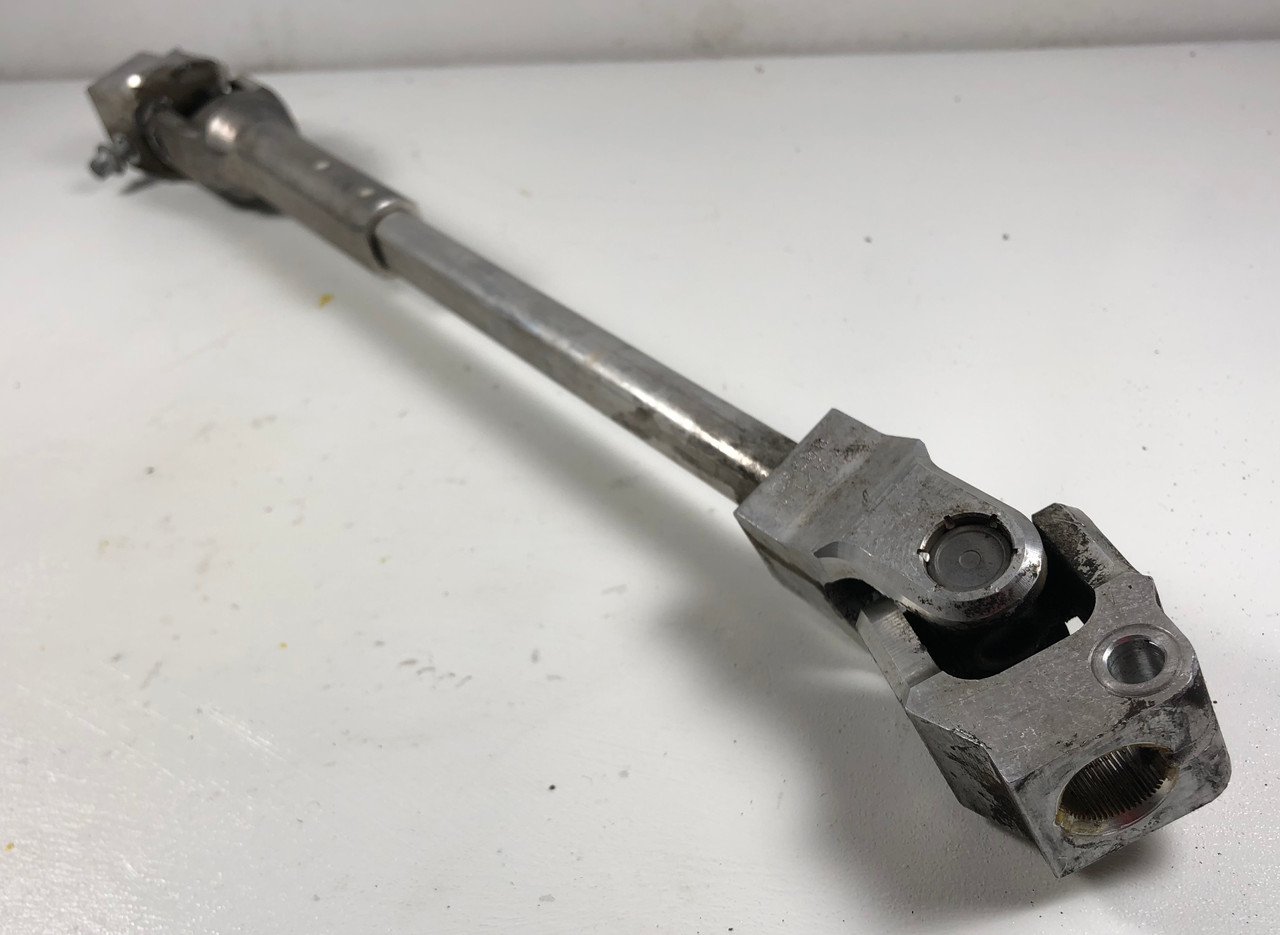 2012-16 BMW F30 328i Steering Column U Joint Shaft 6791295