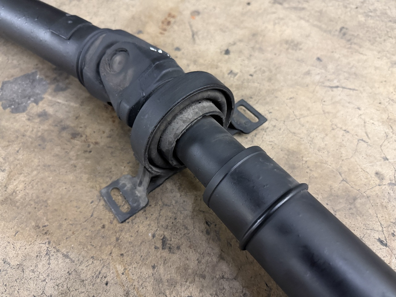 1999-00 BMW E39 528i DRIVESHAFT DRIVELINE 7500154