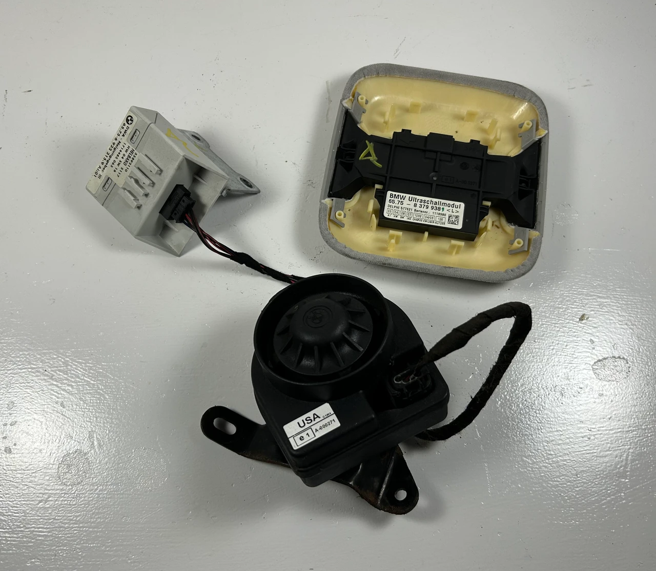 BMW E39 5' E46 3' ALARM SIREN ULTRA SONIC INCLINATION SENSOR 8379938