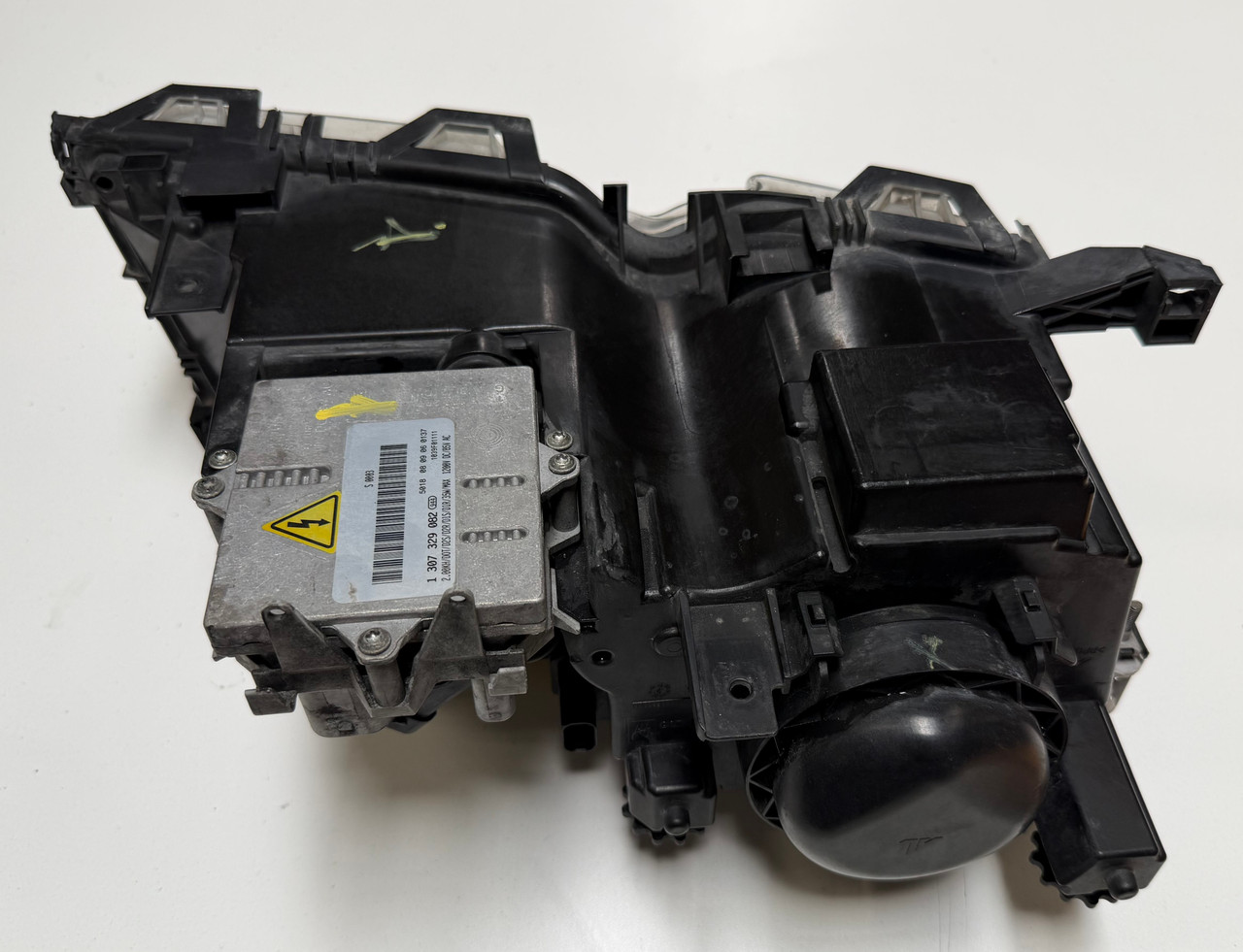 2002-03 BMW E46 330ci 325ci Driver Left Xenon Headlight 6911455