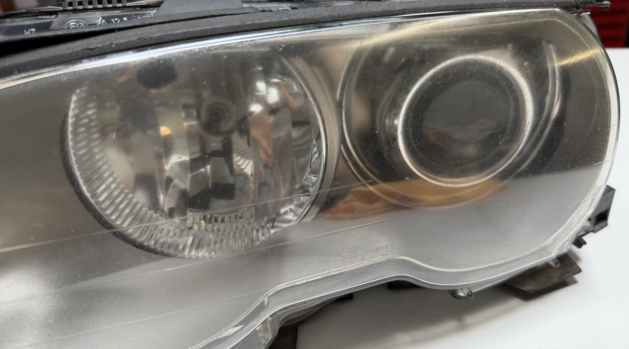 2002-03 BMW E46 330ci 325ci Driver Left Xenon Headlight 6911455