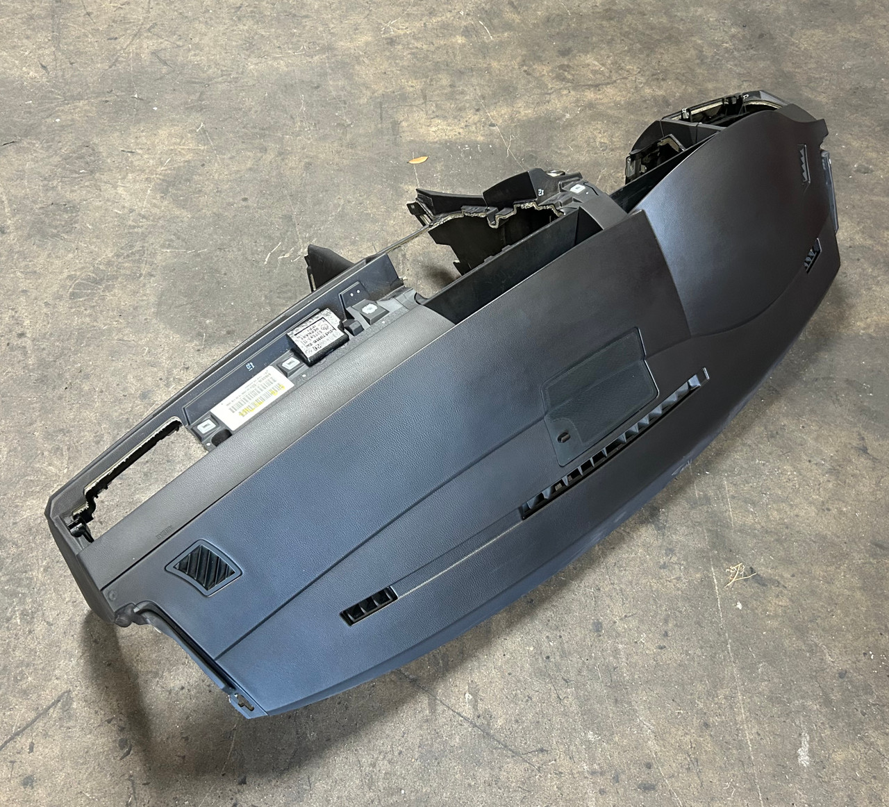 2007-10 BMW E60 530i 528i 525i DASHBOARD 6976436